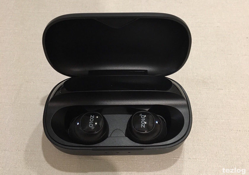 ANKER Zolo Liberty bluetooth 完全ワイヤレスイヤフォン 充電の仕方