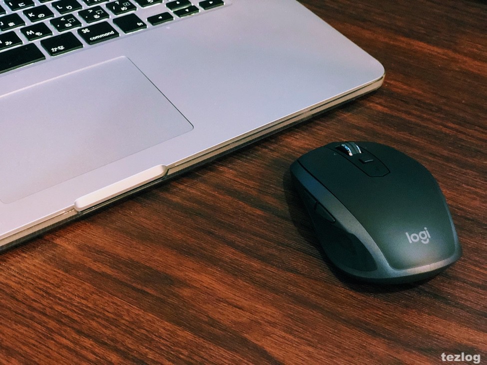 Logicool ワイヤレスモバイルマウス MX ANYWHERE 2Sのパッケージ Logicool ワイヤレスモバイルマウス MX ANYWHERE 2SとMacbook Pro