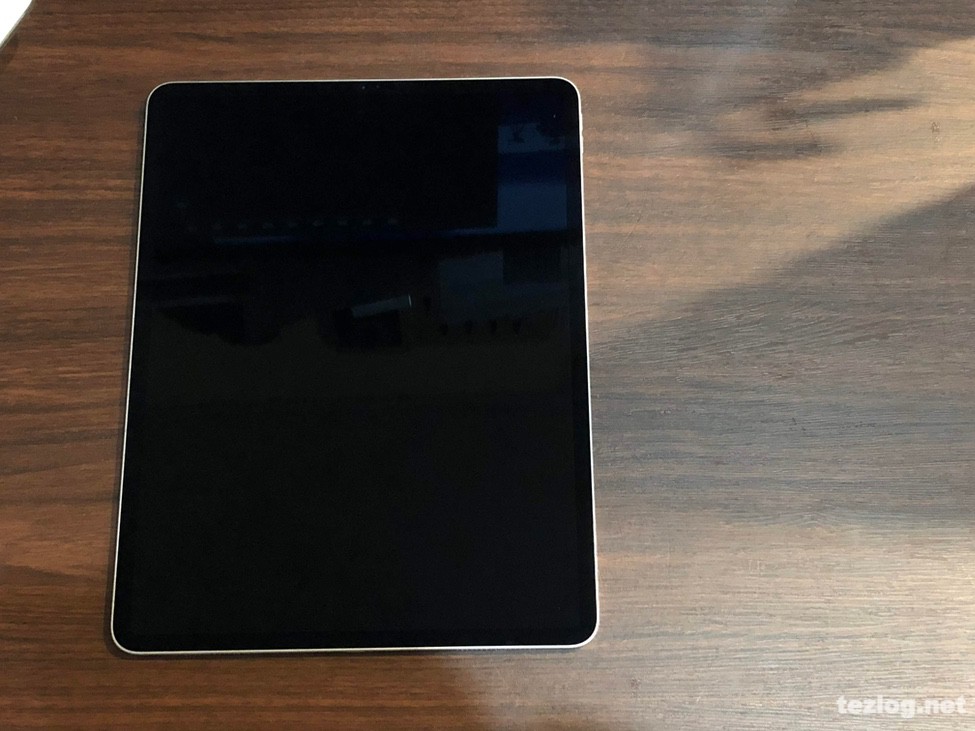 iPad Pro 12.9inti 第3世代 2018モデル 256GB シルバー Wi-FIモデル