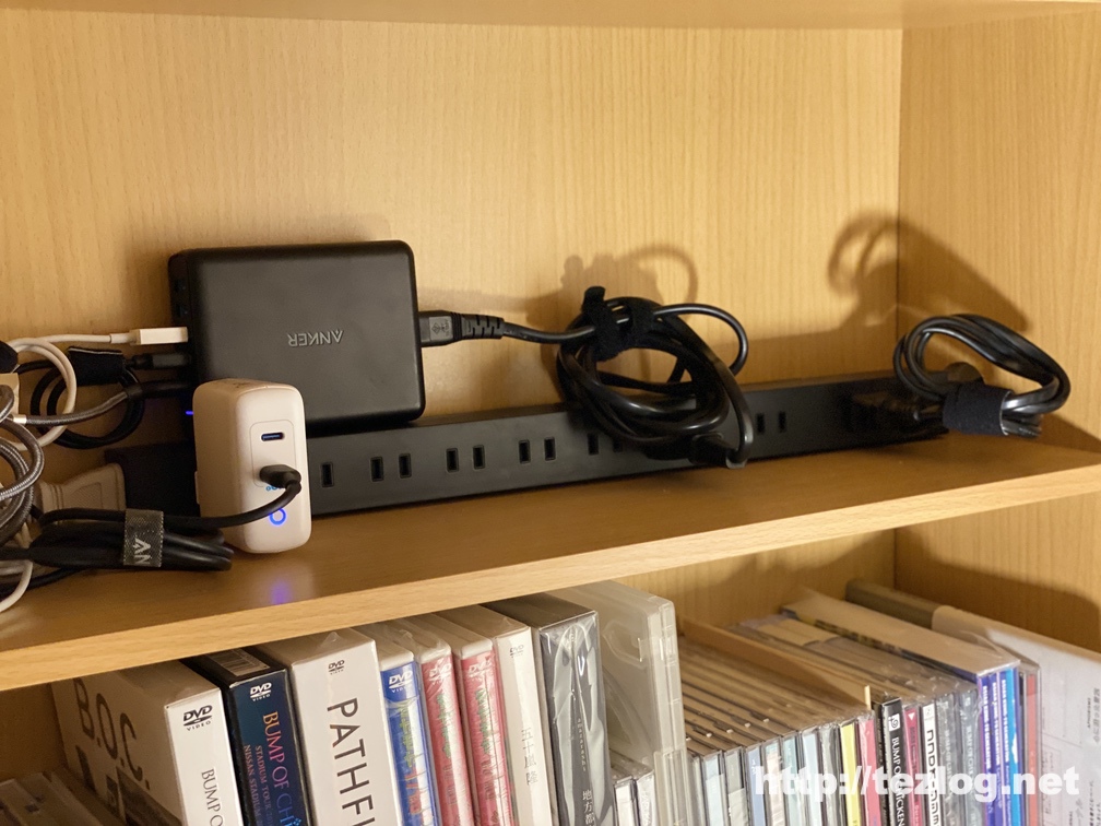 エレコムの電源タップ ECT-0103BK の使用風景