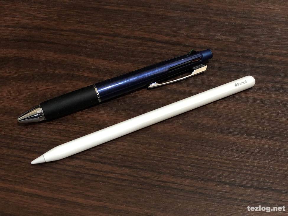 Apple PencilとJetStream4+1ボールペンのサイズ比較