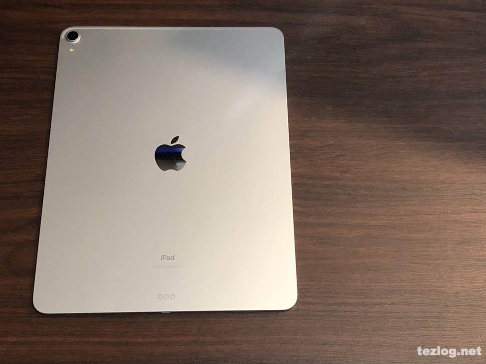 iPad Pro 12.9inti 第3世代 2018モデル 背面
