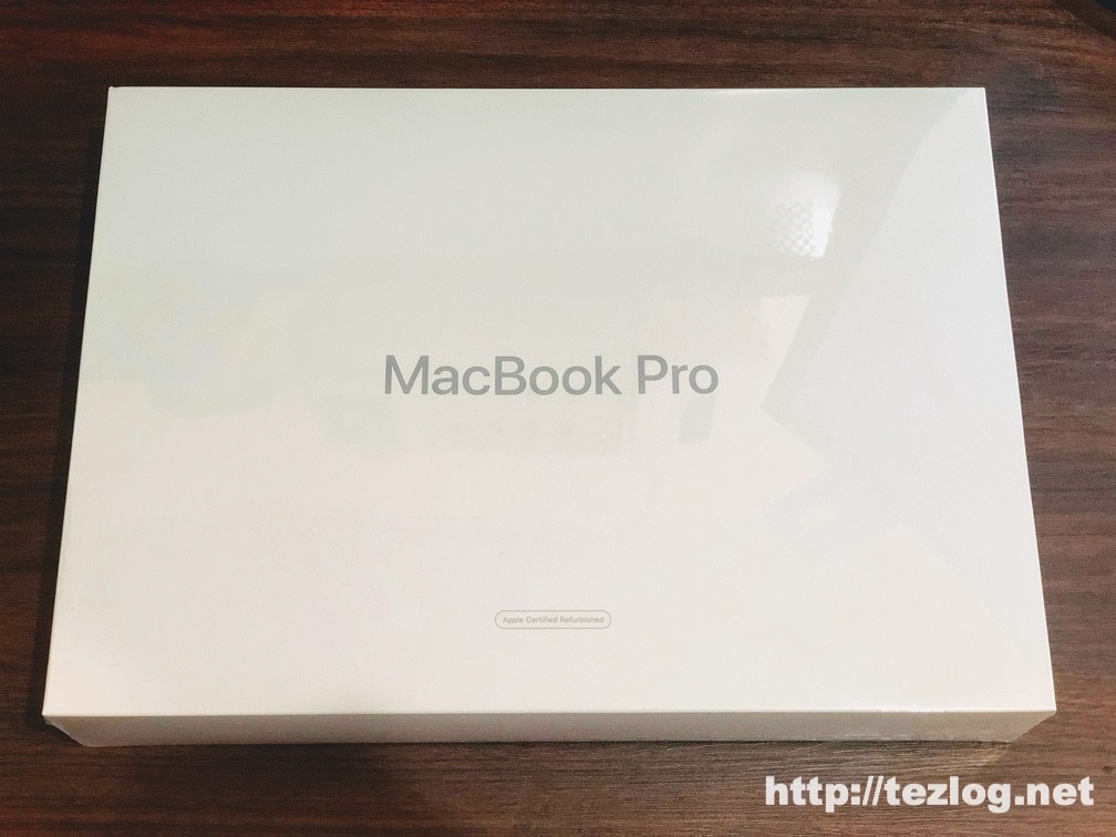 Macbook Pro 2018 13インチ パッケージ