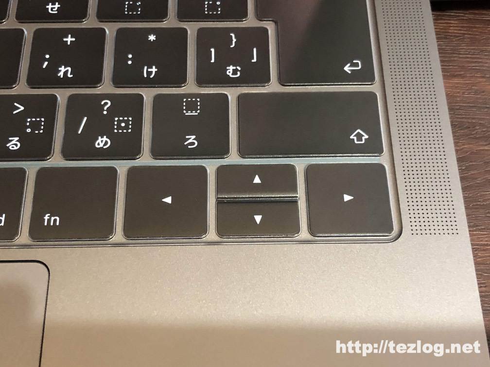 MacBook Pro用キーボードカバー moshi Clearguard MB with Touch Bar (JIS) 位置合わせ