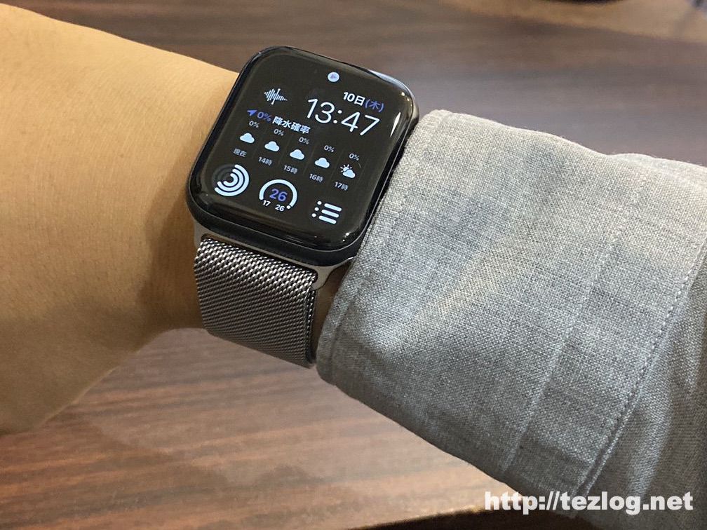 Apple Watch Series5 スペースグレイ ミラネーゼループ シルバー 着用画像