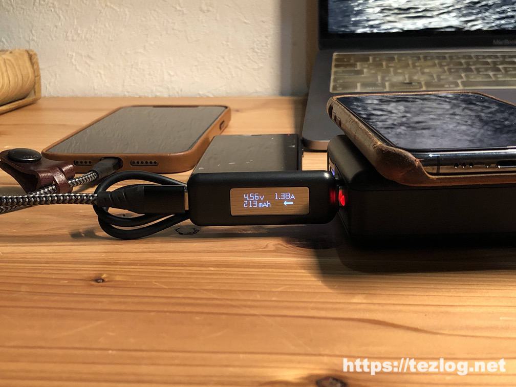 SuperMobileCharger CIO-SC2-10000でスマホを3台同時充電