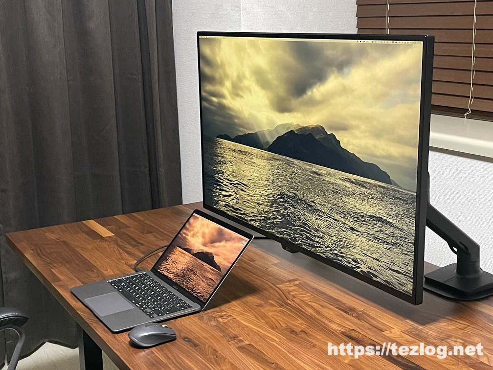 LG 42.5インチ 4K液晶モニター 43UN700Tをエルゴトロン HXデスクモニターアームで設置