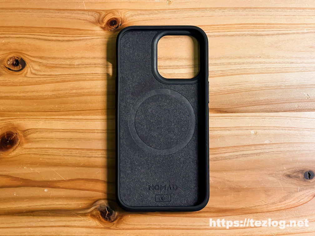 NOMAD Modern Leather Case iPhone 13 Pro Rustic Brown 内側