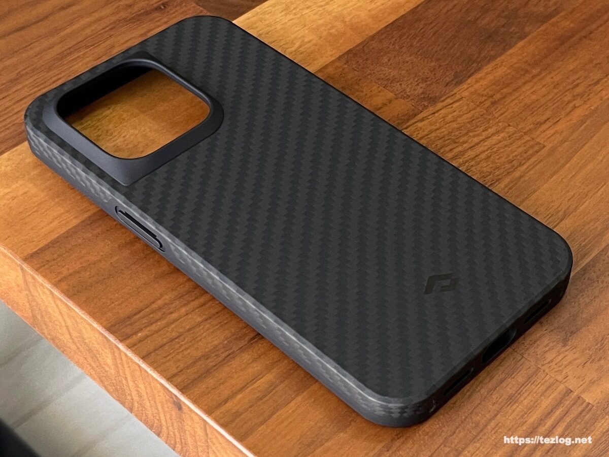 PITAKA MagEZ Case Pro 3 1500D 黒/グレーツイル柄 iPhone 14 Pro ケース