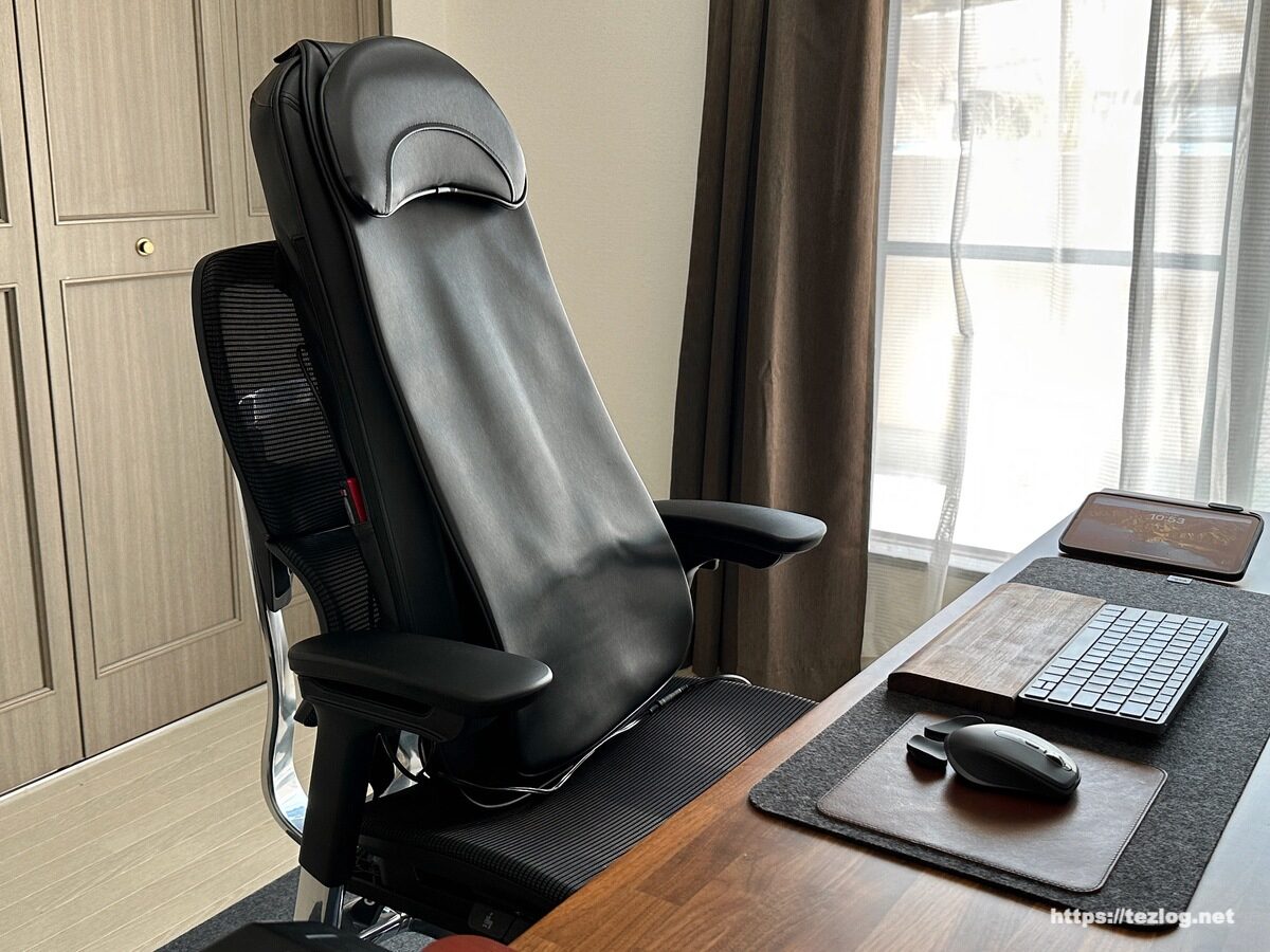 COFO Chair Premium でドクターエア 3Dマッサージシートプレミアムを使用