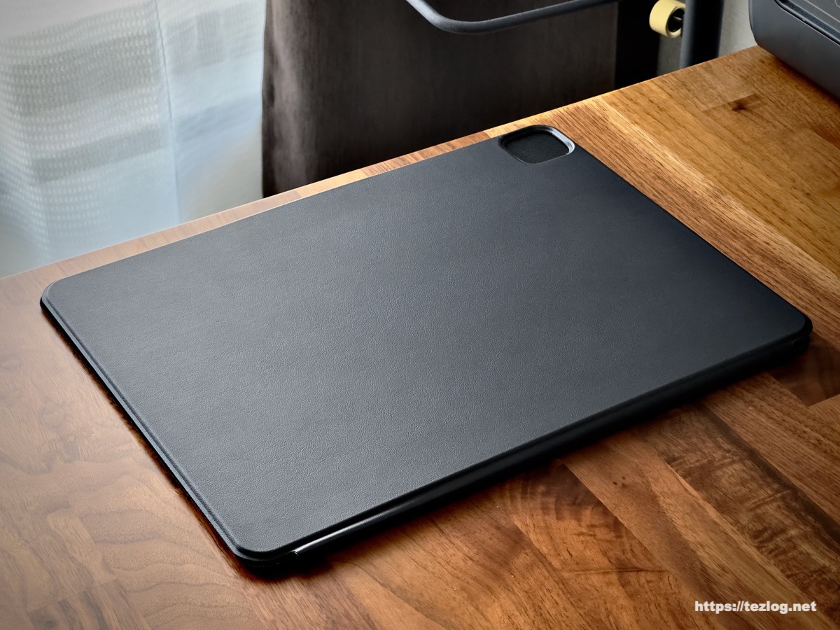 PITAKA MagEZ Folio 2 レビュー。iPad Proにマグネットで着脱簡単スマートカバー。折りたたみ式で縦置きにも横置きにも