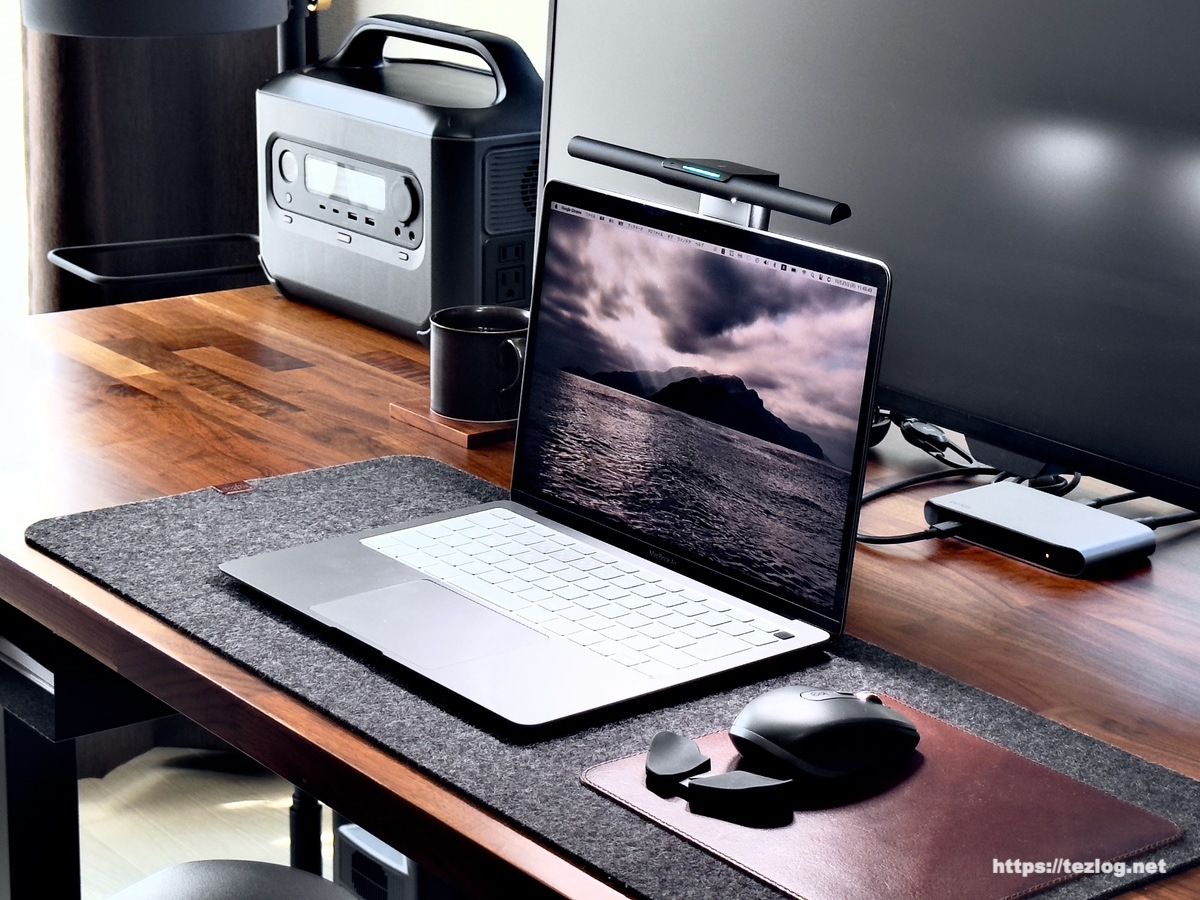 MacBookアクセサリー BenQ Laptop Bar BenQ LaptopBarレビュー】ノートパソコン用ライトが新定番