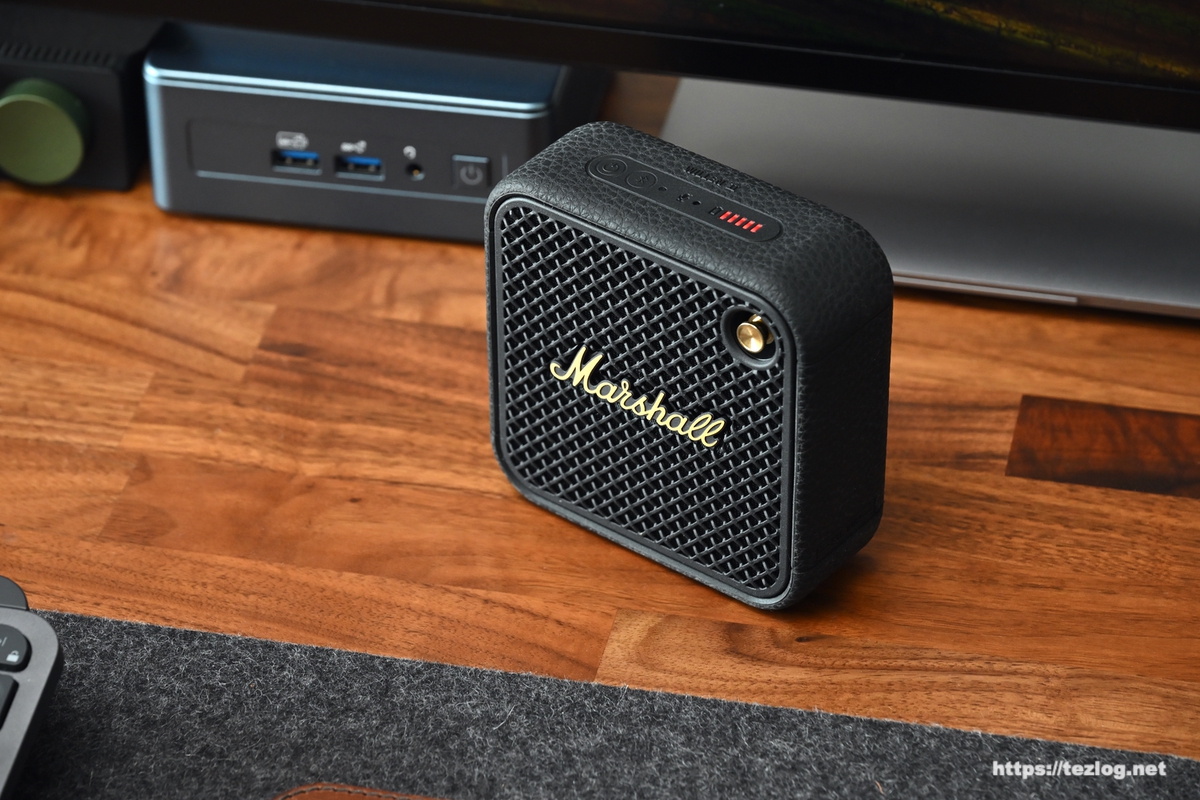 Marshall ポータブル防水スピーカー Willen Ⅱ 電源を入れるとバッテリーインジケーターが点灯