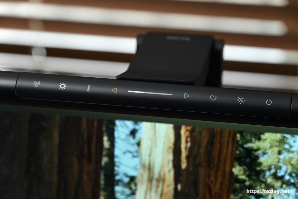 ScreenBar Pro ランプヘッド上タッチボタンとインジケーター