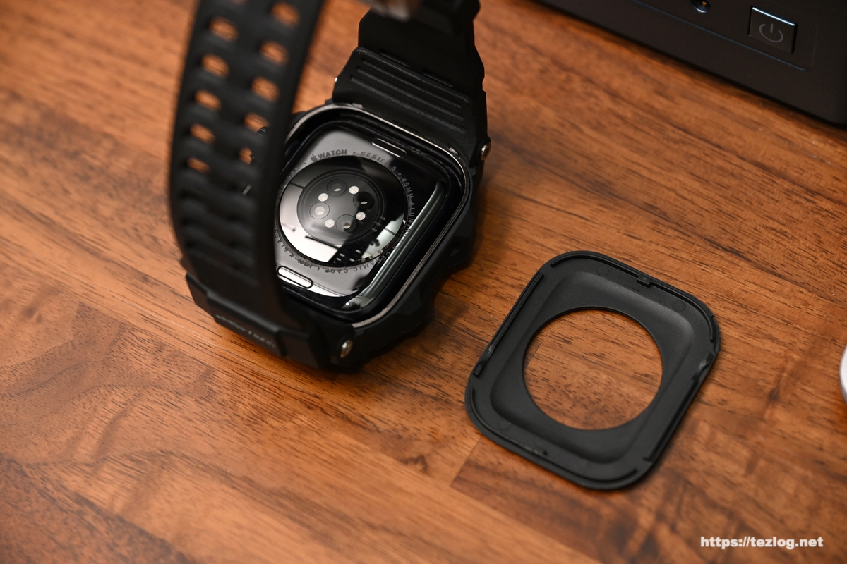 ULTIMAL コンパチブル Apple Watchバンド 「シールドプロテクトケースバンド」取り付け方2
