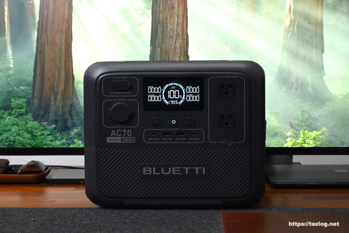 Bluetti AC70 正面・液晶オン