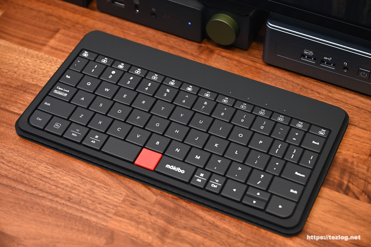 MOKIBO Fusion Keyboard ユニバーサルタイプ カバーを折り返した状態