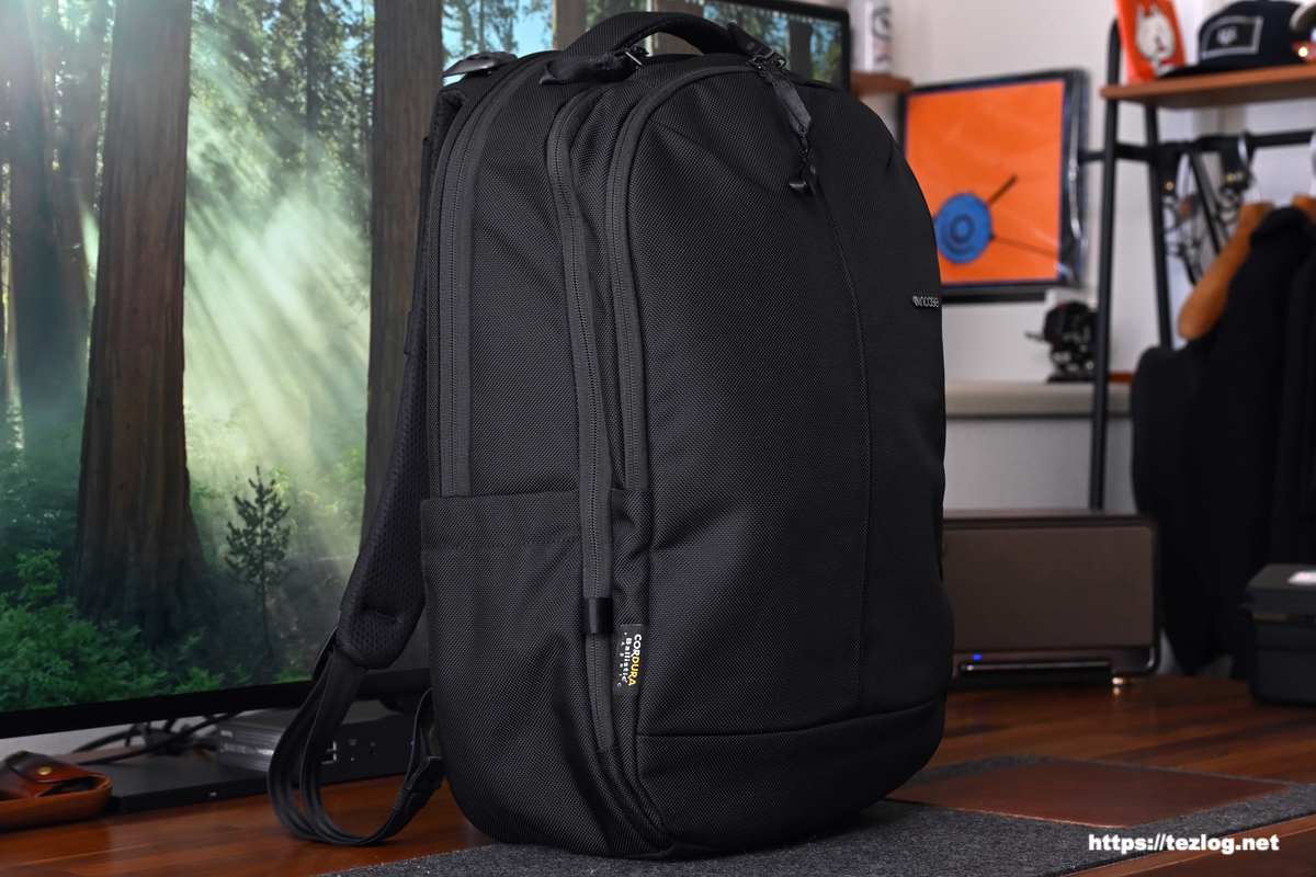 インケース Tracks Backpack 25L