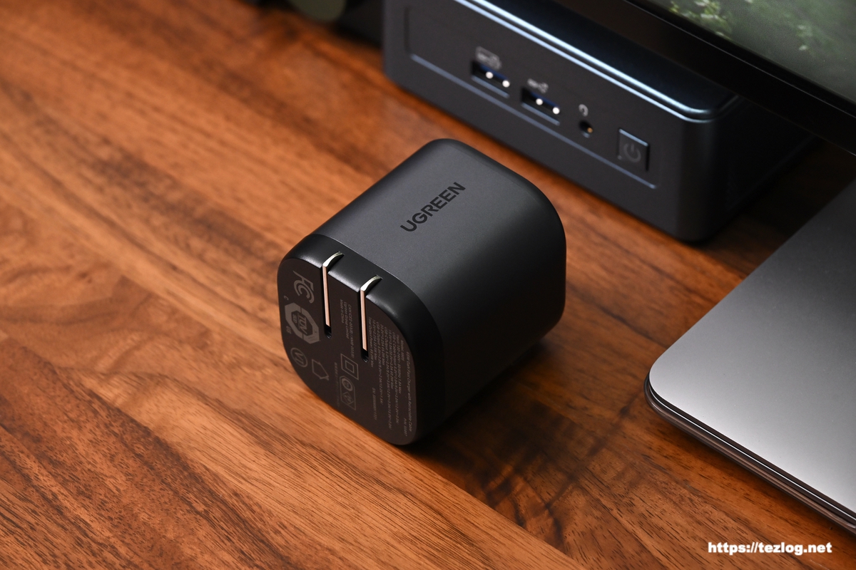 UGREEN Nexode 巻き取り式 USB-Cケーブル内蔵 充電器 65W 3