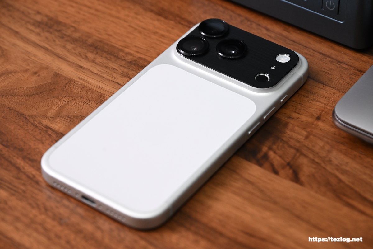 SeGinn iPhone 17 Pro 対応 カメラフィルム レンズカバー アルミ合金＋強化ガラス製をiPhone 17 Proに貼り付け