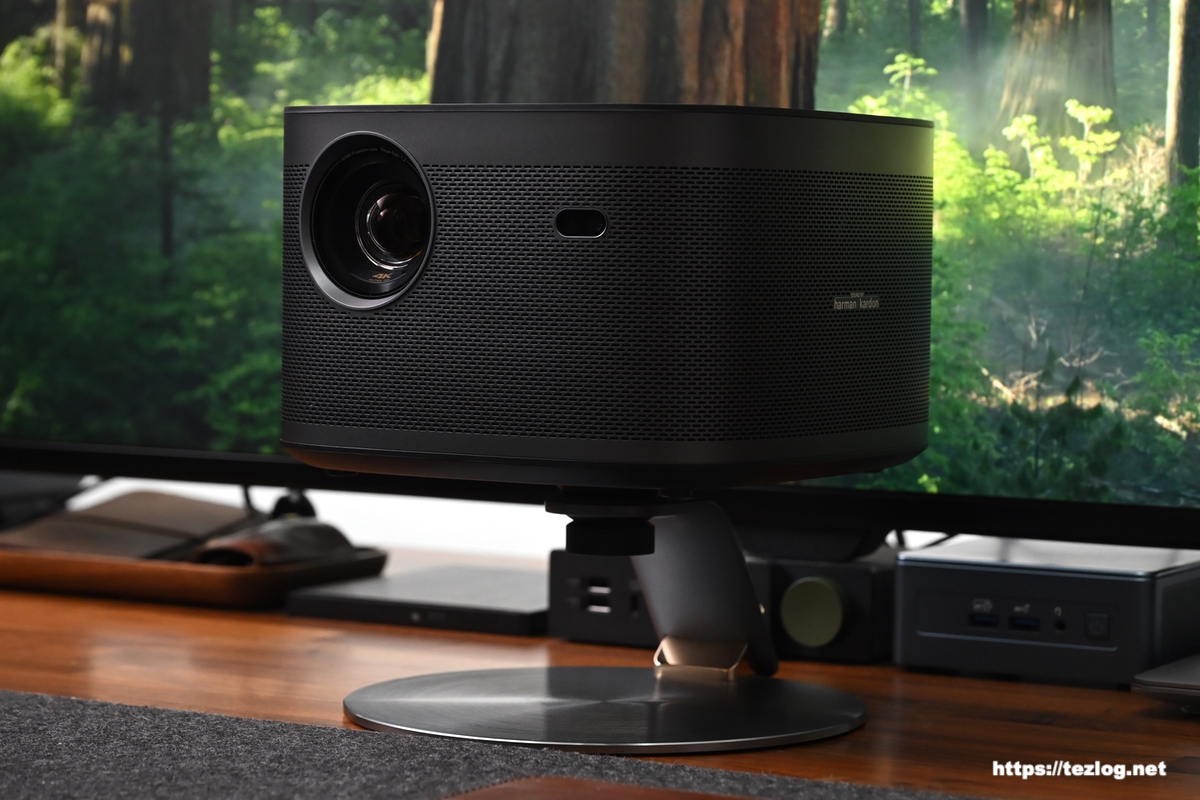 XGIMI HORIZON Pro とXGIMI デスクトップスタンド X-Desktop Stand Pro