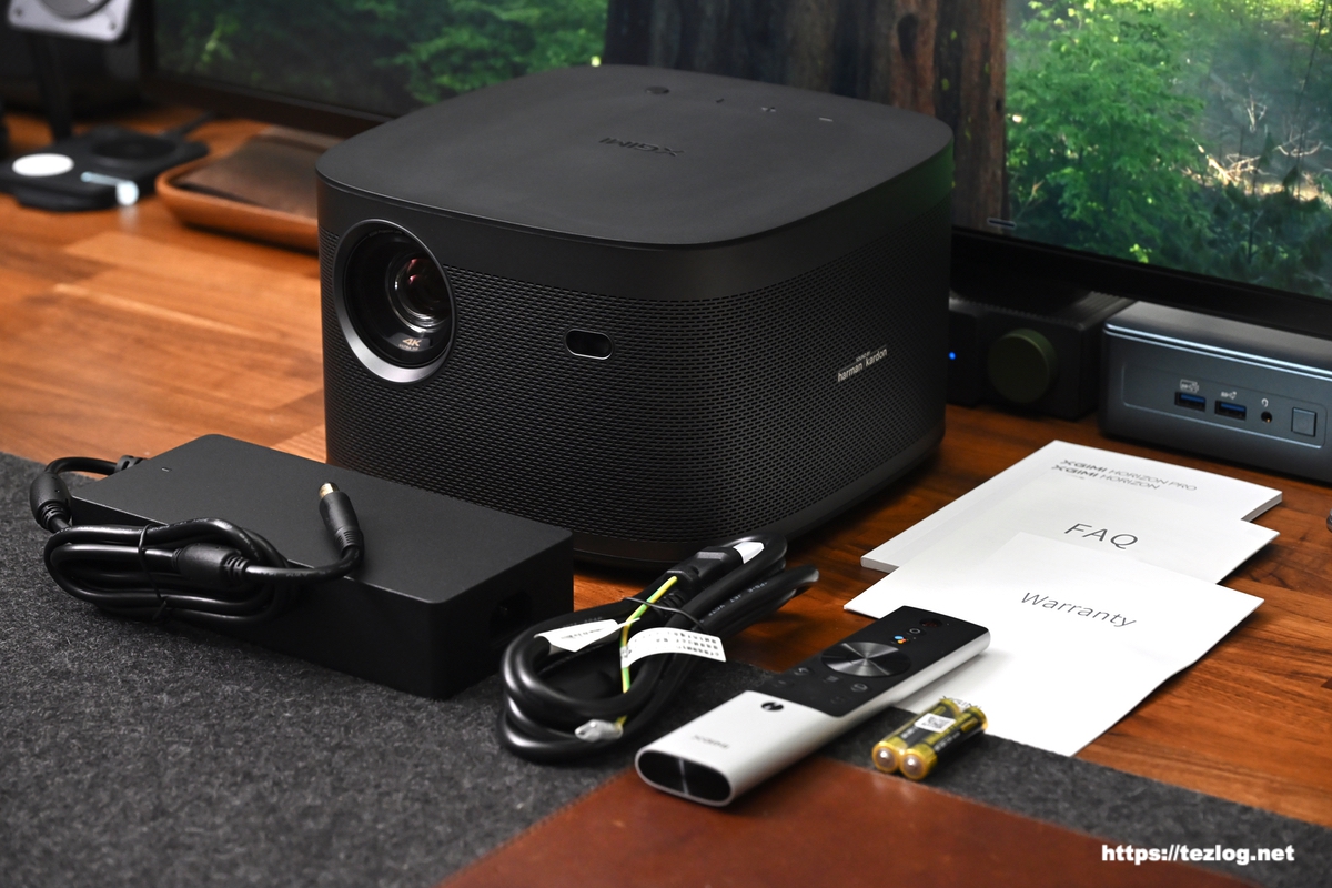 XGIMI HORIZON Pro 本体と付属品一式