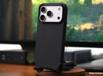 PITAKA ProGuardケース - 600D黒/グレー / iPhone 17 Pro