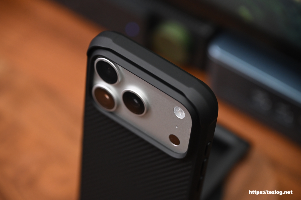 PITAKA ProGuardケース - 600D黒/グレー / iPhone 17 Pro