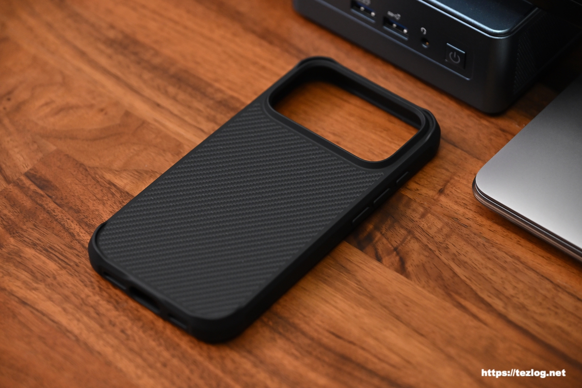 PITAKA ProGuardケース - 600D黒/グレー