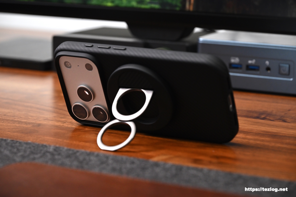 PITAKA UltraGuardケース / MagEZ Grip 3/ iPhone 17 Pro スタンド横置き