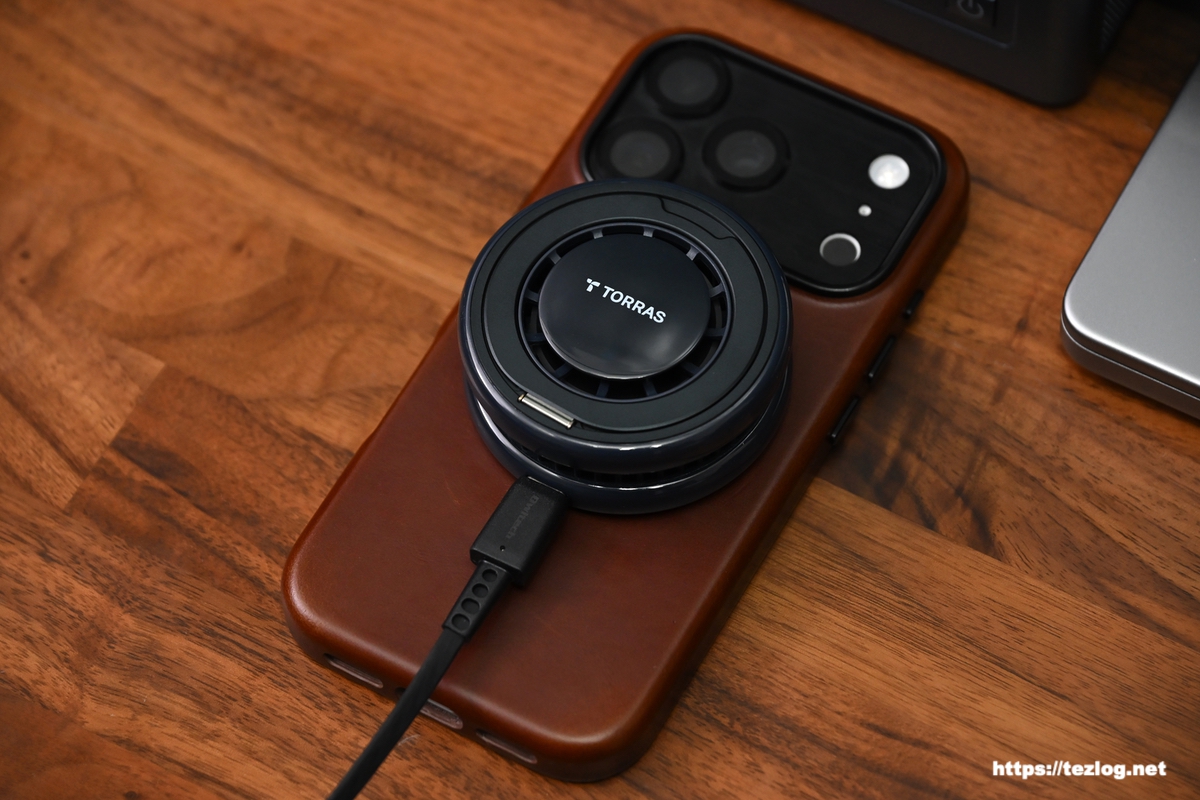 TORRAS Ostand PolarCircle Qi2 Magsafe充電器/iPhone 17 Pro