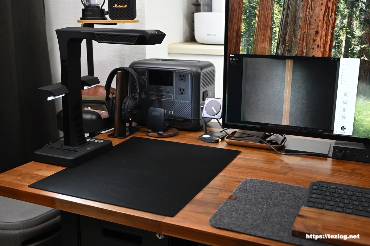 CZUR ET MAX デスクでの使用の様子