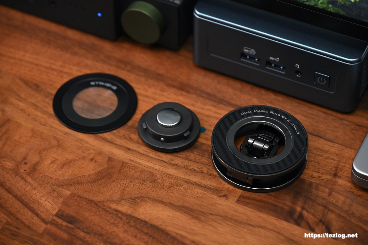 Dual Magic Ring Pro本体・付属品 メタルリングと回転台。