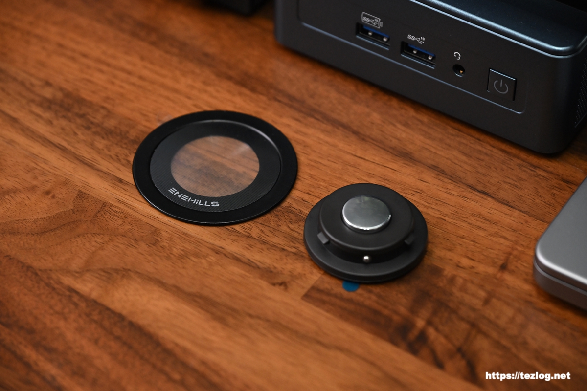 Dual Magic Ring Pro 付属のメタルリングと回転台