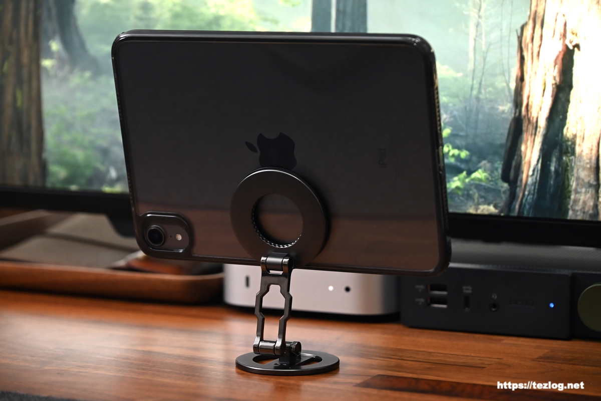 Dual Magic Ring Pro /iPad mini をマグネットスタンド使用。