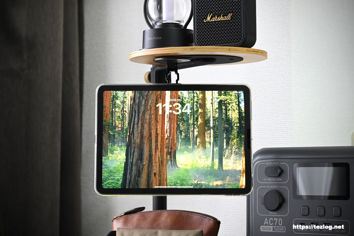 Dual Magic Ring Pro / iPad Air 11インチを家具のスチール面に貼り付けて吊り下げ