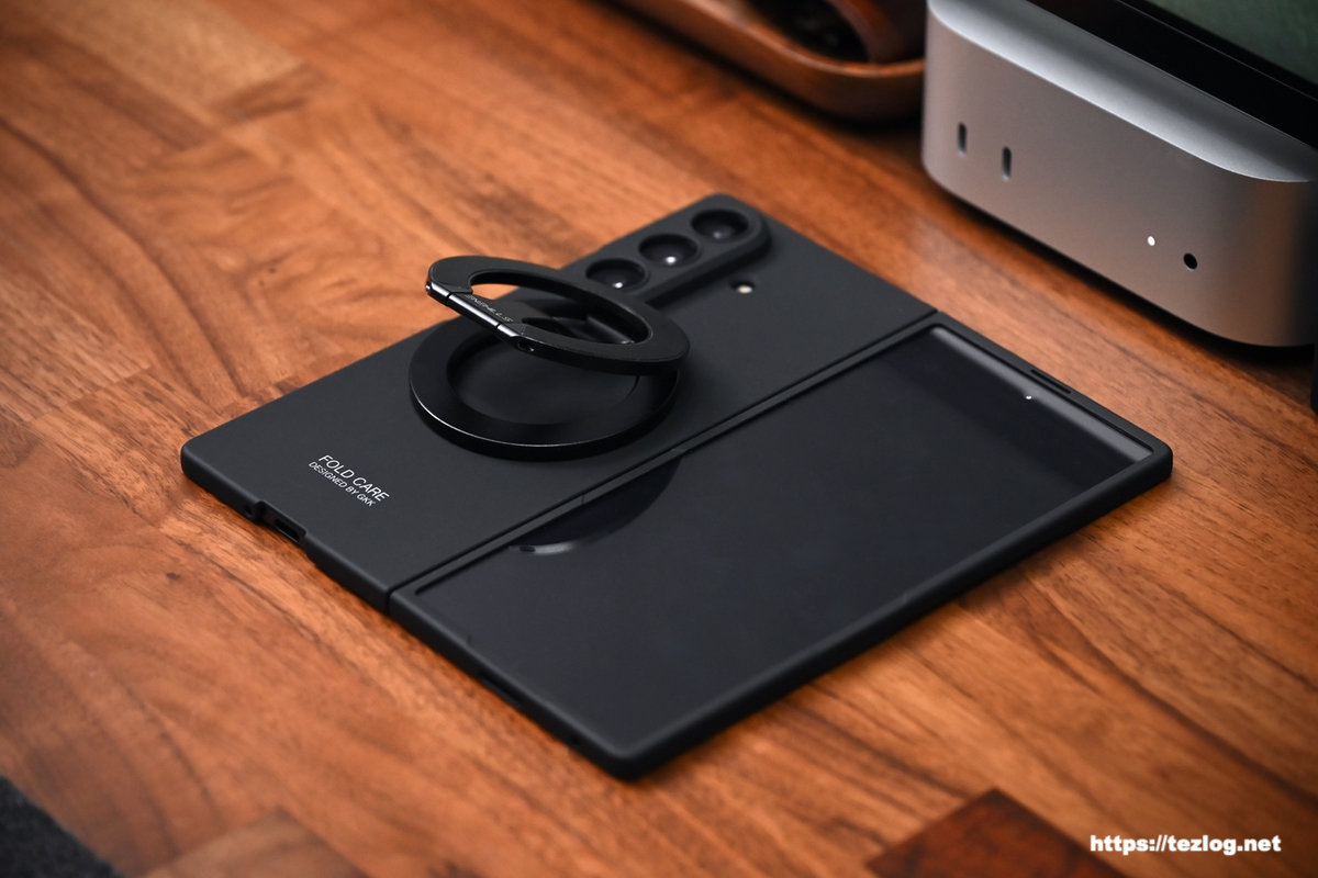 Galaxy Z Fold7 / Dual Magic Ringで開いてる状態でも持ちやすく