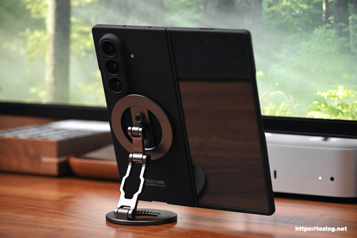 Galaxy Z Fold7 / Dual Magic Ring Proをスタンドに。