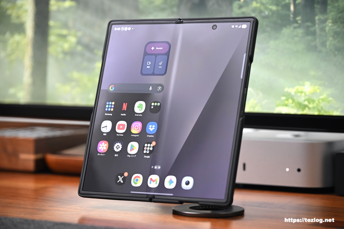 Galaxy Z Fold7 / Dual Magic Ring Proをスタンドに。