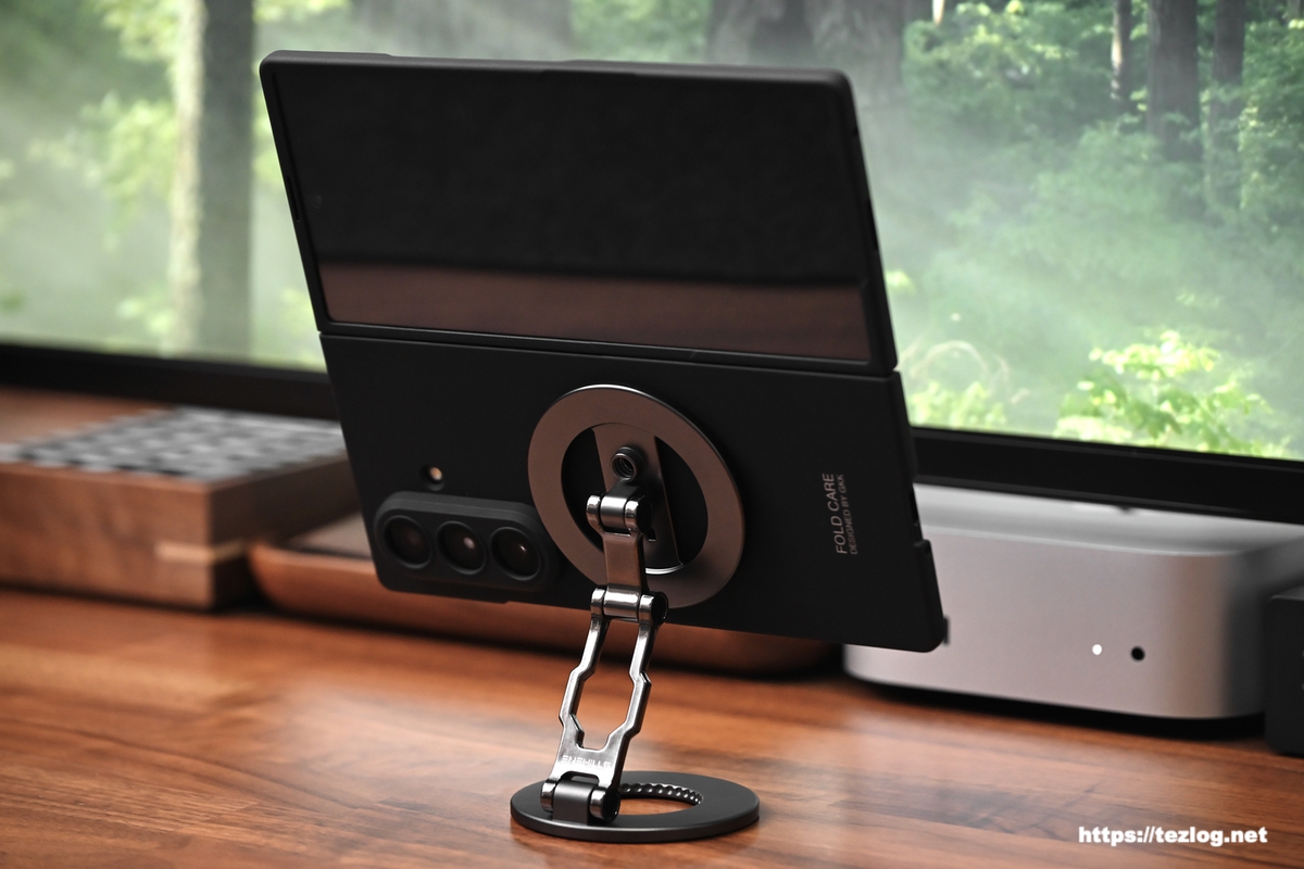 Galaxy Z Fold7 / Dual Magic Ring Proをスタンドに。