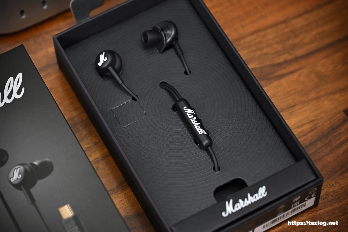 Marshall カナル型有線イヤホン Mode USB-C パッケージを開封