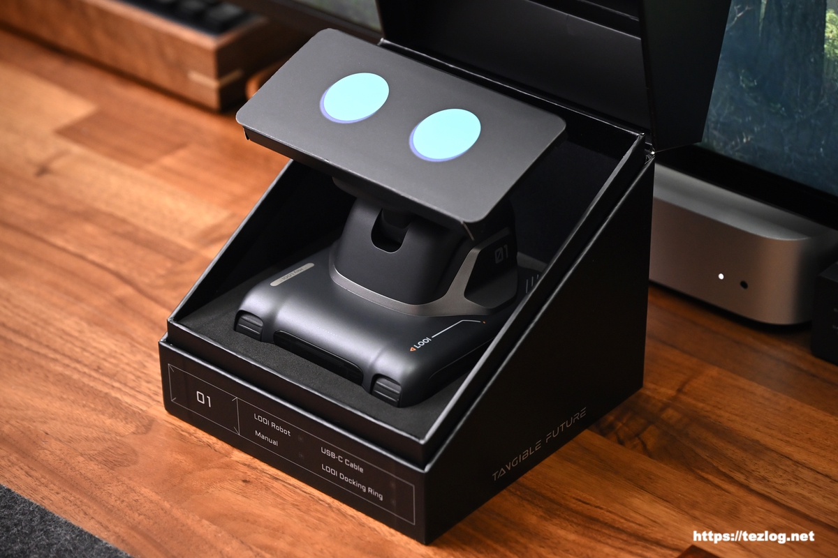 LOOI Robot パッケージを開封