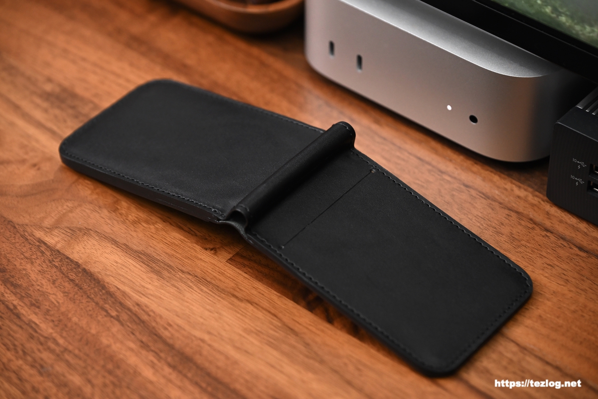 Molid レザー MagSafe Wallet