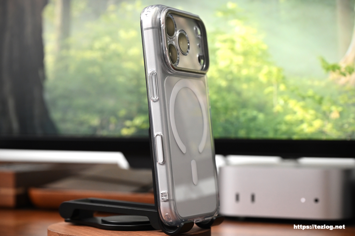 ESR Classic ハイブリッドマグネットケース / iPhone 17 Pro 側面。カメラコントロールをフルカバー。ストラップホール付き。