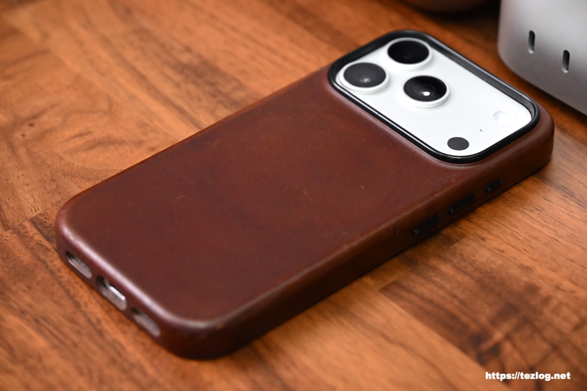 SHIELDON ベーシックケース 本革レザー レトロコーヒー / iPhone 17 Pro 12ヶ月使用後