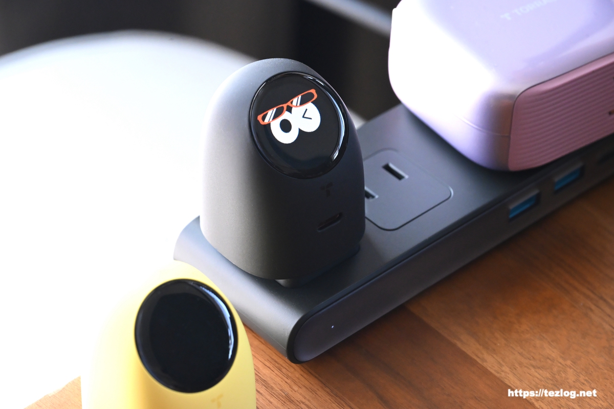 TORRAS FlashEye Dot スミ・ブラック デスク上で卓上電源タップに挿して使用